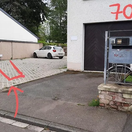 Am Zurlaubener Ufer *