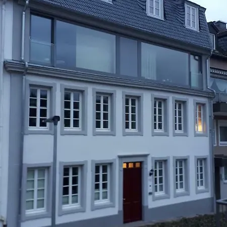 Am Zurlaubener Ufer